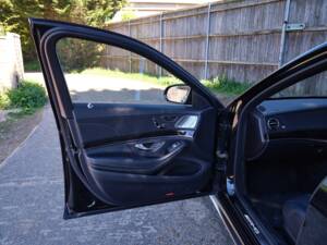 Bild 39/50 von Mercedes-Benz S 63 AMG (2015)