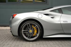 Image 23/50 of Ferrari 488 GTB (2017)