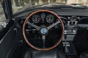 Afbeelding 43/75 van Aston Martin DB 5 Volante (1964)
