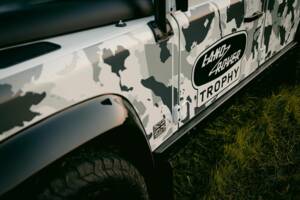 Bild 16/42 von Land Rover Defender Works V8 Trophy (2012)