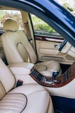 Image 16/24 of Bentley Arnage Red Label (2000)