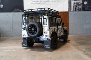 Immagine 3/30 di Land Rover Defender 90 Works V8 (2012)