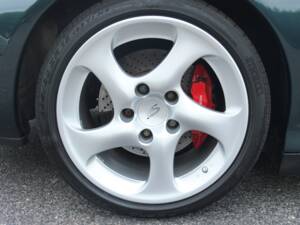 Bild 53/73 von Porsche 911 Carrera 4S (2004)