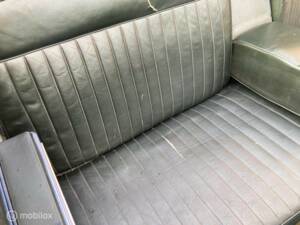 Bild 39/50 von Lincoln Continental Convertible (1966)