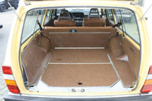 Immagine 11/14 di Volvo 245 GL D (1981)