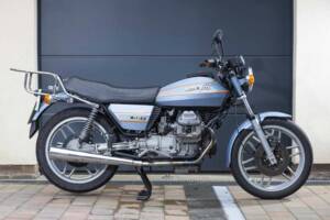 Image 1/10 of Moto Guzzi V 50 II (1980)