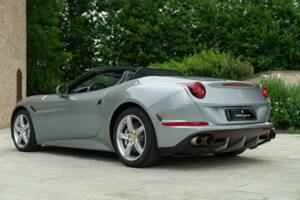Bild 9/50 von Ferrari California T (2014)