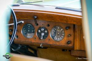 Image 35/46 of Bentley R-Type (1953)