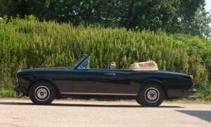 Image 2/50 de Rolls-Royce Corniche I (1981)