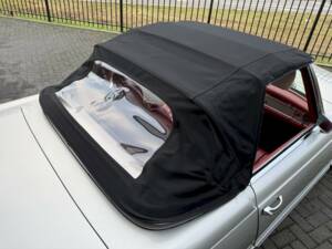 Bild 26/36 von Mercedes-Benz 280 SL (1970)