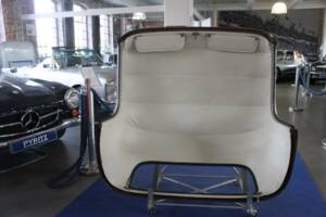 Image 14/17 of Mercedes-Benz 190 SL (1959)