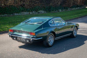 Image 10/12 of Aston Martin V8 (1973)