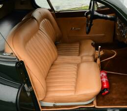 Image 44/50 of Jaguar XK 120 FHC (1953)