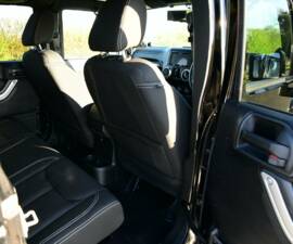 Image 38/50 de Jeep Wrangler Sahara 4.0L (2014)