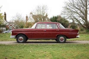 Image 24/50 of Mercedes-Benz 220 (1967)