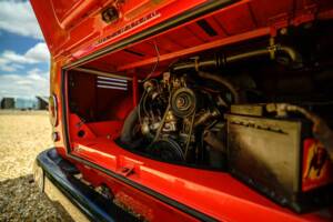 Image 26/50 of Volkswagen T1 panel van (1963)