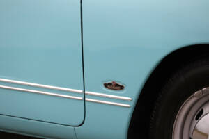 Imagen 30/50 de Volkswagen Karmann Ghia 1600 (1970)