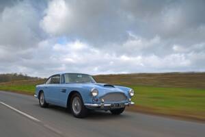 Image 50/56 of Aston Martin DB 4 (1960)