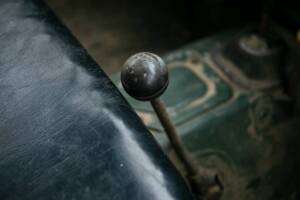 Image 33/40 of Land Rover 107 (1954)