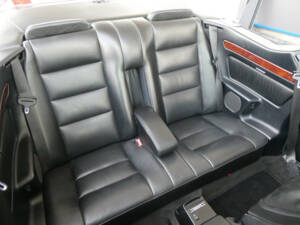 Image 15/25 of Mercedes-Benz 300 CE-24 3.4 AMG (1994)