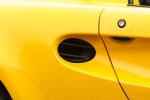 Image 42/50 of Lotus Elise 111 (1998)