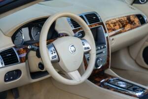 Image 3/50 of Jaguar XK (2011)