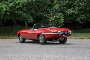 Image 24/41 de Jaguar E-Type 3.8 (1964)