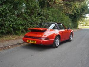 Image 9/23 de Porsche 911 Carrera 4 (1992)