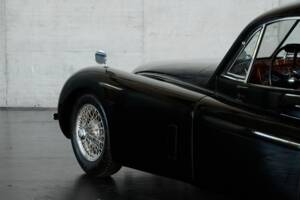 Image 18/48 of Jaguar XK 120 FHC (1954)