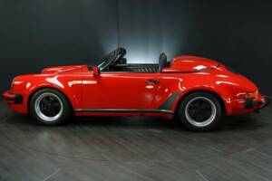 Image 8/30 de Porsche 911 Speedster 3.2 (1989)