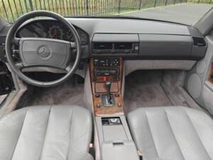 Image 35/50 de Mercedes-Benz 500 SL (1991)