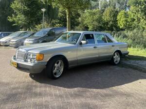 Bild 4/8 von Mercedes-Benz 560 SEL (1986)