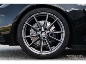 Image 42/44 of Porsche 911 Carrera (2020)