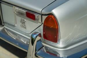 Image 29/50 de Jaguar XJ 6 4.2 (1970)