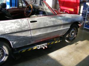 Immagine 38/77 di Alfa Romeo Spider Veloce 2000 (1981)