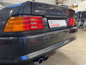 Image 13/37 de Mercedes-Benz 500 SL 6.0 AMG (1990)