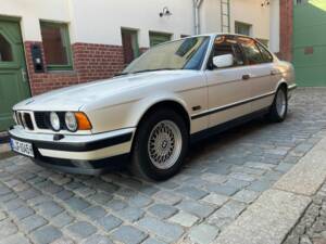 Bild 12/82 von BMW 525i (1993)