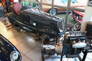 Immagine 2/60 di Riley 2 1/2 Special (1937)