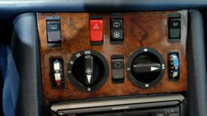 Image 9/29 of Mercedes-Benz 500 SEC (1985)