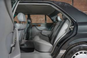 Image 28/50 of Mercedes-Benz 500 SEL (1988)