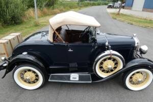Image 9/19 of Ford Model A De Luxe (1930)