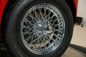 Image 14/43 of Austin-Healey 3000 Mk II (BJ7) (1963)