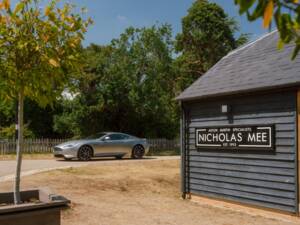 Image 90/96 of Aston Martin DB 9 GT "Bond Edition" (2015)