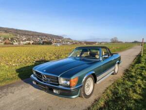 Image 6/26 of Mercedes-Benz 500 SL (1981)