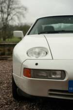 Image 37/50 of Porsche 928 S4 (1990)