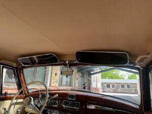 Bild 38/74 von Mercedes-Benz 300 b Cabriolet D (1955)