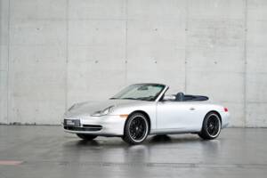 Bild 1/50 von Porsche 911 Carrera (2000)