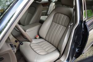 Image 23/40 of Jaguar XJ 6 4.0 Sovereign (1995)