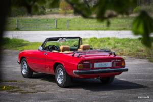 Afbeelding 42/42 van Alfa Romeo 2000 Spider Veloce (1980)