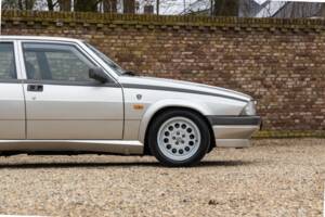 Image 31/50 of Alfa Romeo 75 2.0 Twin Spark (1988)